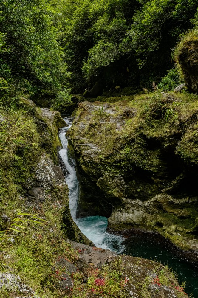 bras de caverne affluent de la rivière du mât